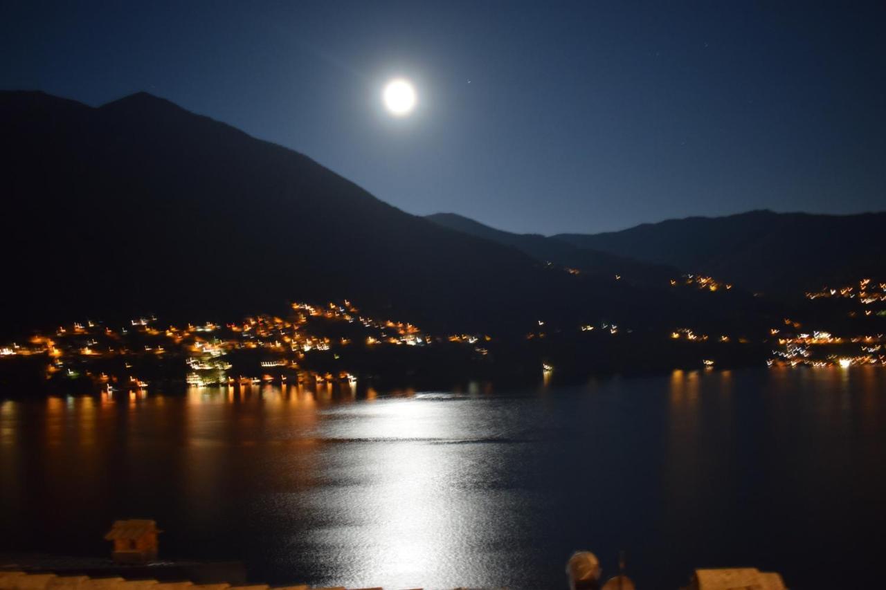 Romantic Home Stone With Amazing View Lake Of Como And Oleandra Laglio Zewnętrze zdjęcie